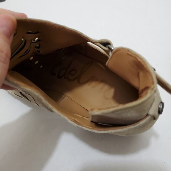 Sam Edelman | Pierson Suede Ankle Booties with Ladder Slit Design - Picture 12 of 16